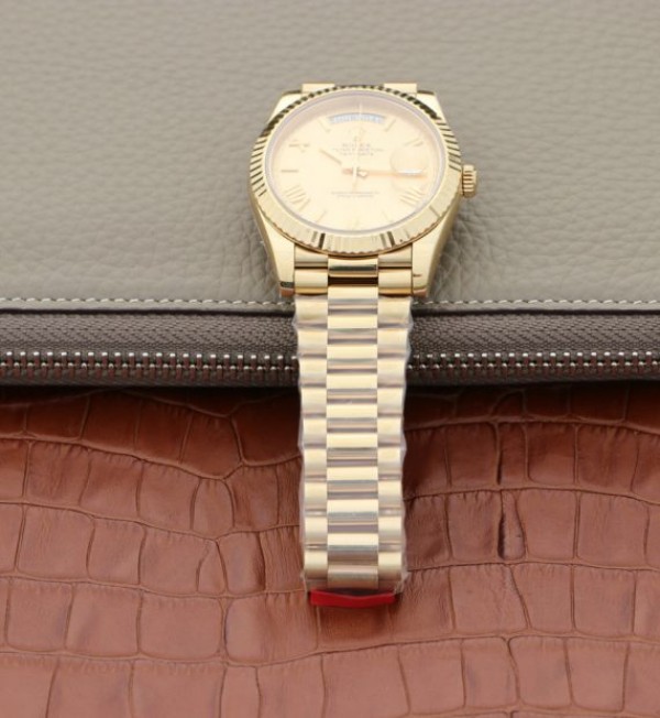 Replica Rolex Day-Date 40mm 228238 YG Dial Roman Markers YG Bracelet A3255