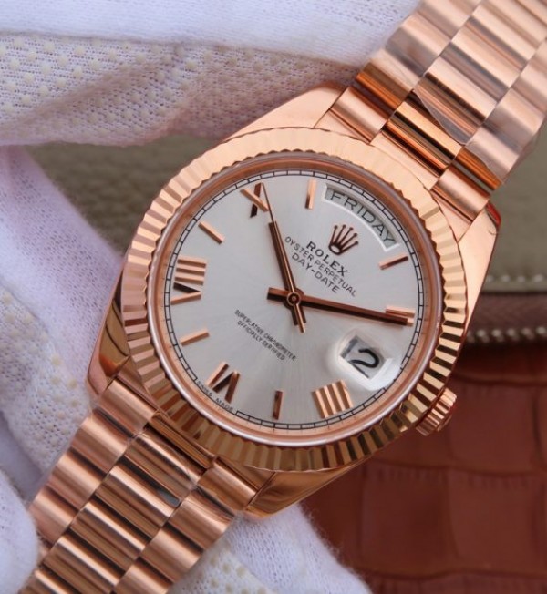 Replica Rolex Day-Date 40mm 228235 RG Noob White Dial Roman Markers RG Bracelet A3255