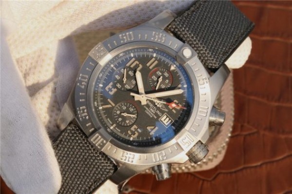 Replica Breitling Avenger Bandit Titanium GF Gray Dial Gray Nylon Strap A7750