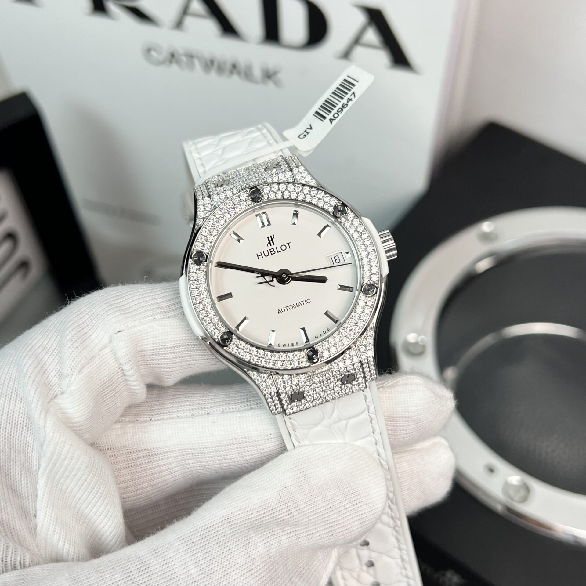 Hublot Replica Watch Full Moissanite Diamond White HB Factory 38mm