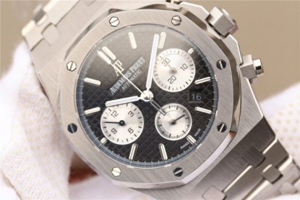 Replica Audemars Piguet Royal Oak Chronograph SS JHF Black/White Dial SS Bracelet A7750