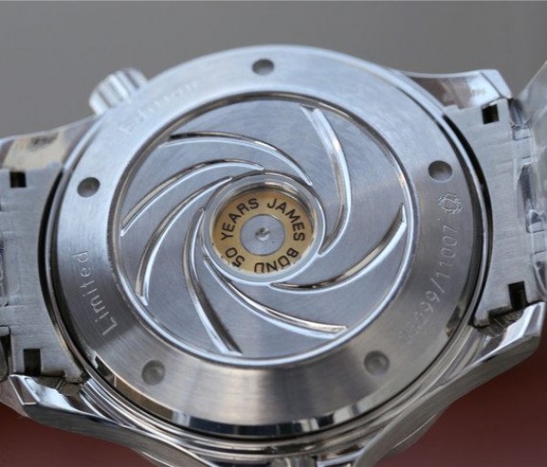 Replica Omega Seamaster 300M Chronometer SS  007  Limited Edition SS Bracelet A2824