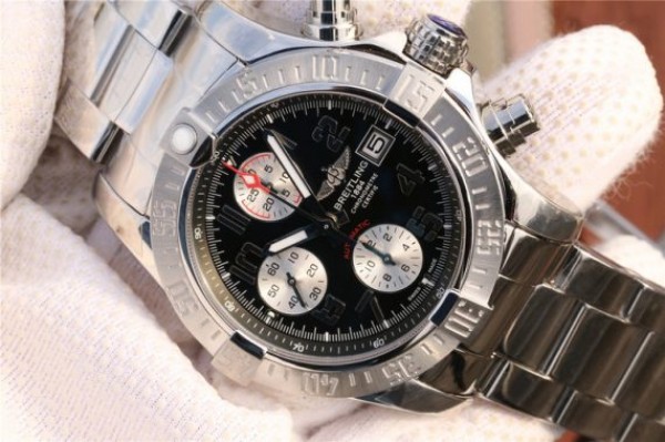 Replica Breitling Avenger II Chronograph 43mm SS GF Black/White Dial SS Bracelet A7750