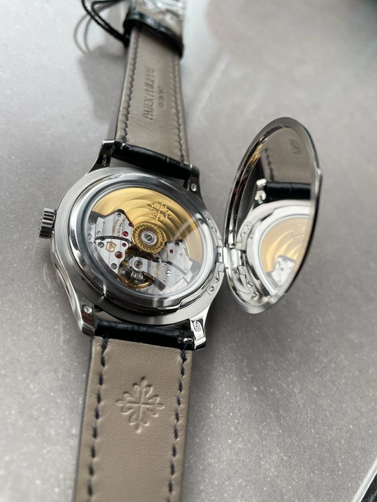 Replica PATEK PHILIPPE Calatrava ZF 5298p Date off White Dial SS bezel ZF factory