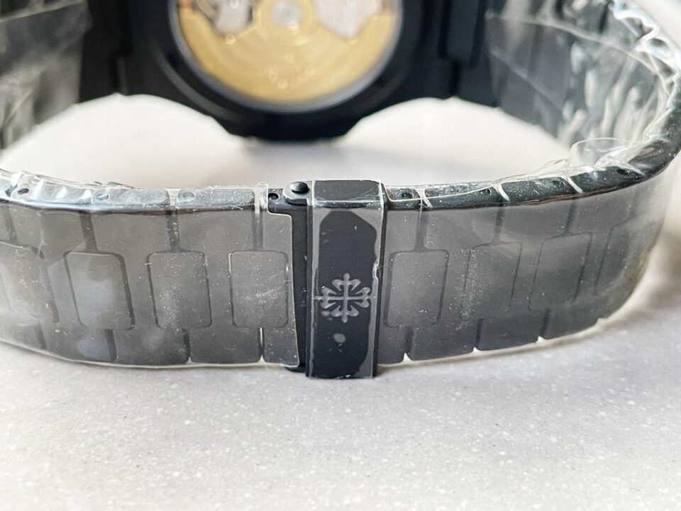 Replica PATEK PHILIPPE Nautilus 5711 ppf 1:1 Best Edition Black Dial on Black Bracelet A324 V2