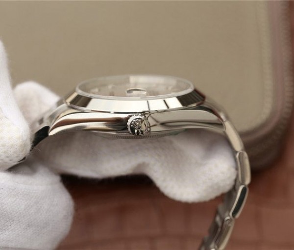 Replica Rolex DateJust 41mm 126300 Noob White Dial Diamonds Markers SS Bracelet A3235