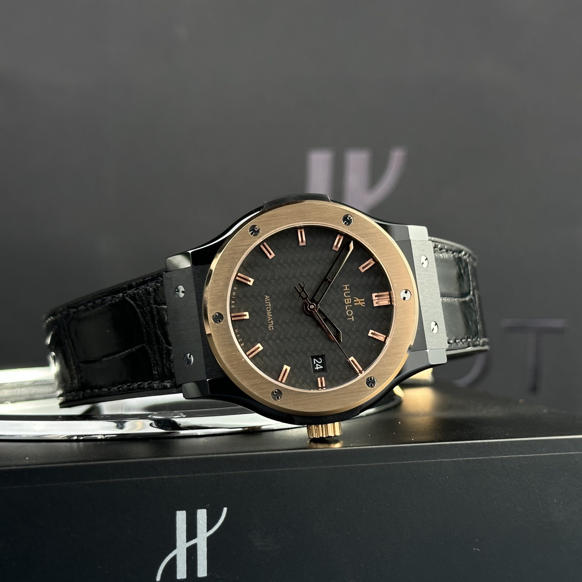 Hublot Best Replica Watches Classic Fusion Ceramic Demi Gold Dial Carbon 42mm