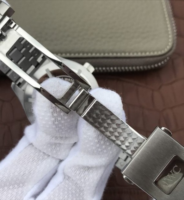 Replica IWC XF Mark XVII Le Petit Prince SS Bracelet A2892