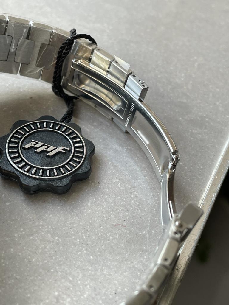 Replica PATEK PHILIPPE Nautilus 5711 PPF 1:1 Best Edition Gray Textured Dial on SS Bracelet 324CS