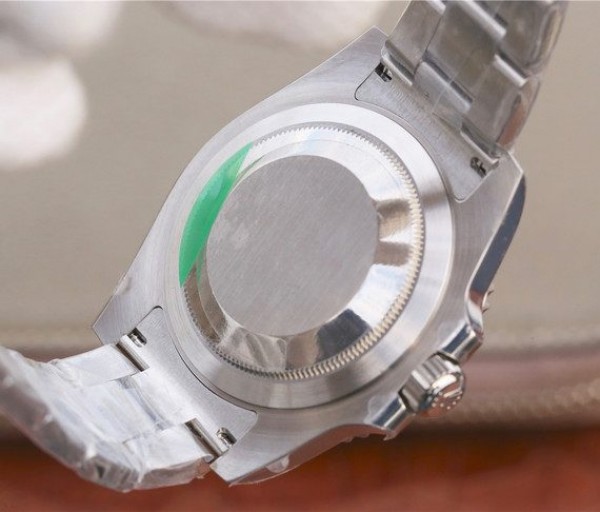 Replica Rolex Submariner 116610 LV Green Ceramic VRF SS Bracelet A2836