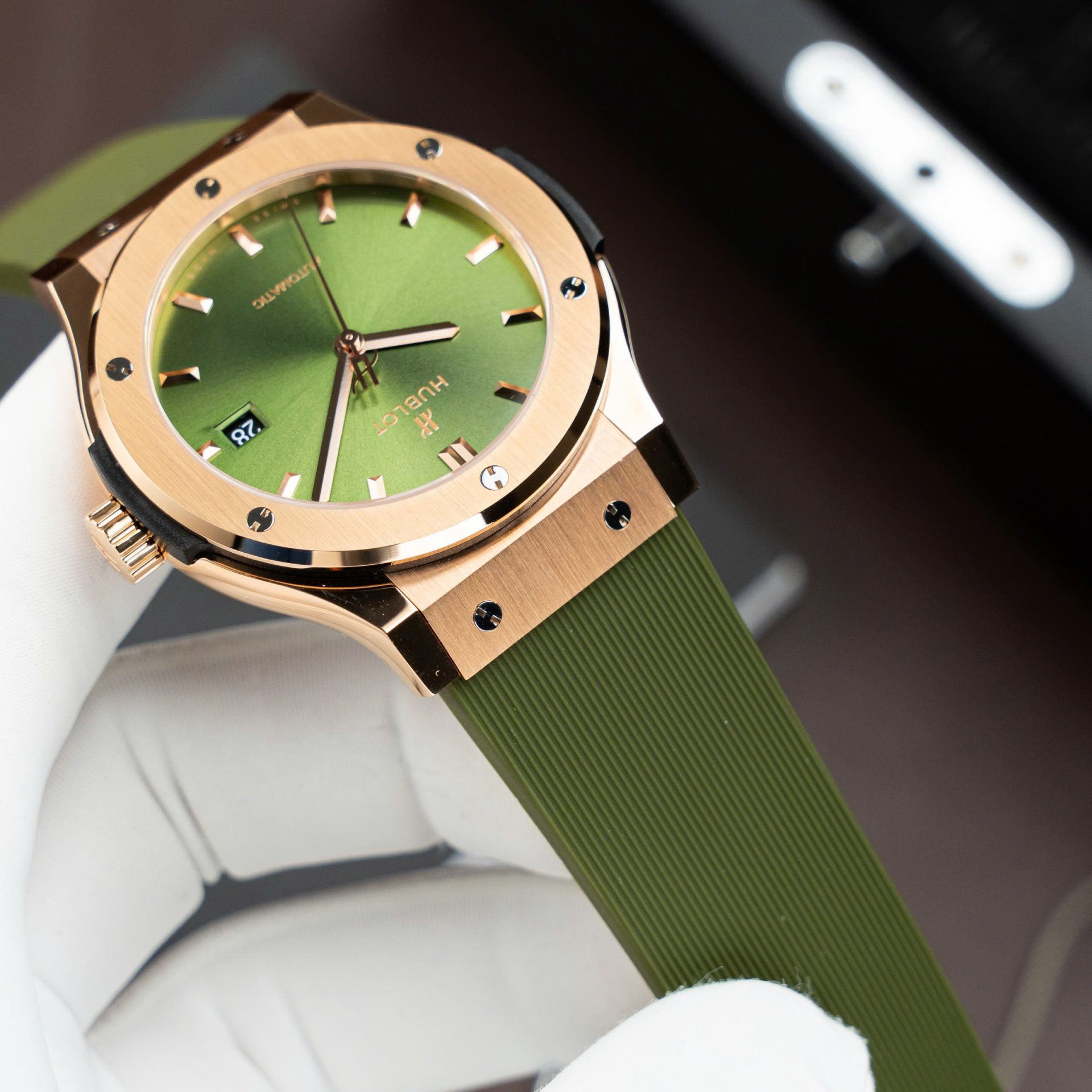 Hublot Best Replica Watch Classic Fusion King Gold Green Dial Movement SW300 Swiss Made 42mm