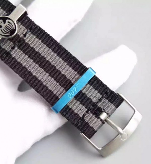 Replica Omega XF Seamster 300 Spectre Limited Edition Big Octopus Nylon Strap A8400