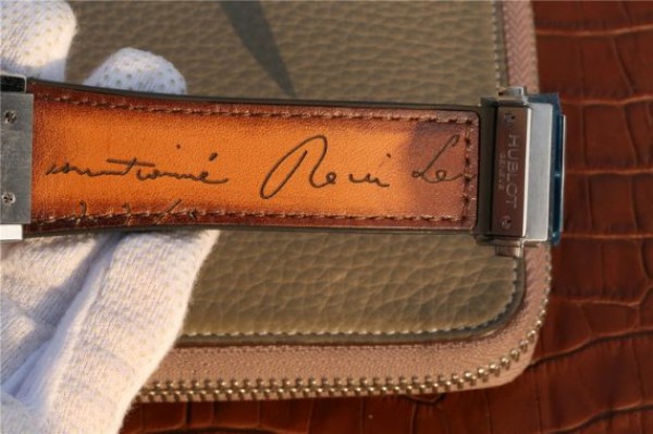 Replica Hublot Classic Fusion 45mm SS Berluti Scritto Brown Leather Dial Gummy Strap A2892