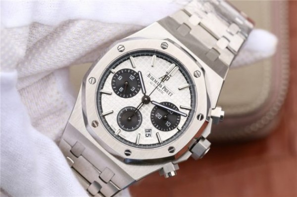 Replica Audemars Piguet Royal Oak Chronograph SS JHF White/Black Dial SS Bracelet A7750