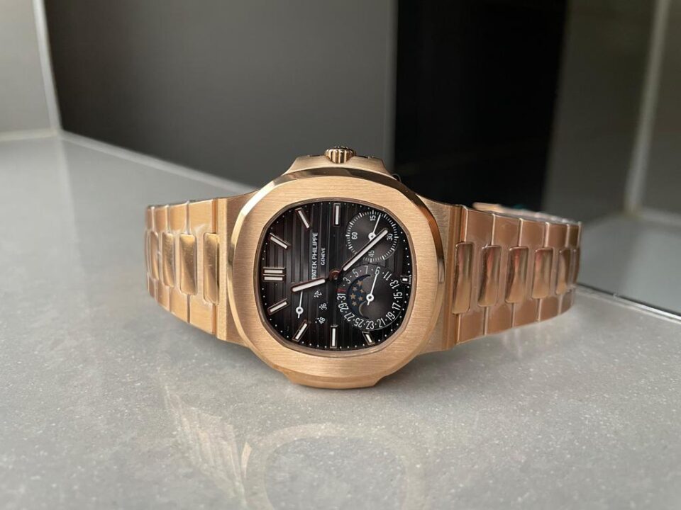 Replica PATEK PHILIPPE Nautilus Moon Phases 5712 RG Grey Dial on RG Bracelet PPF A240