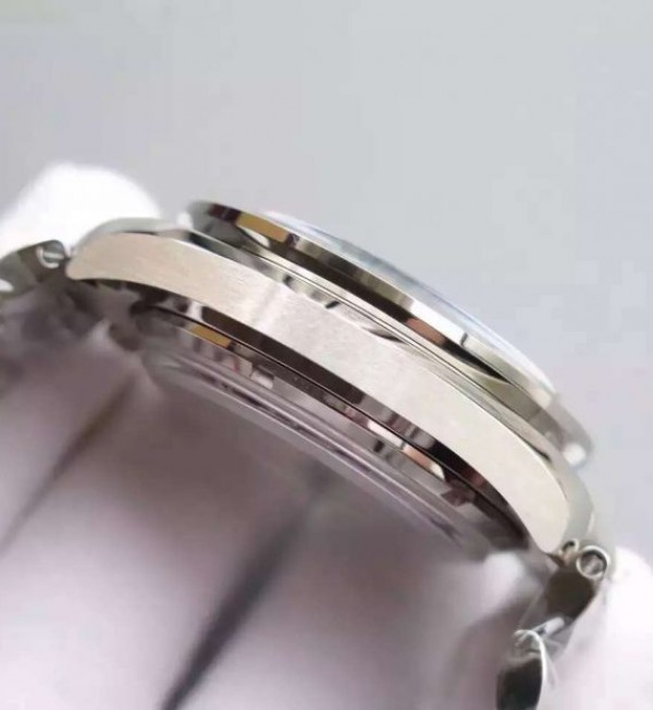 Replica Omega Speedmaster Moonwatch Chrono Dark Side Of The Moon SS Bracelet A9300