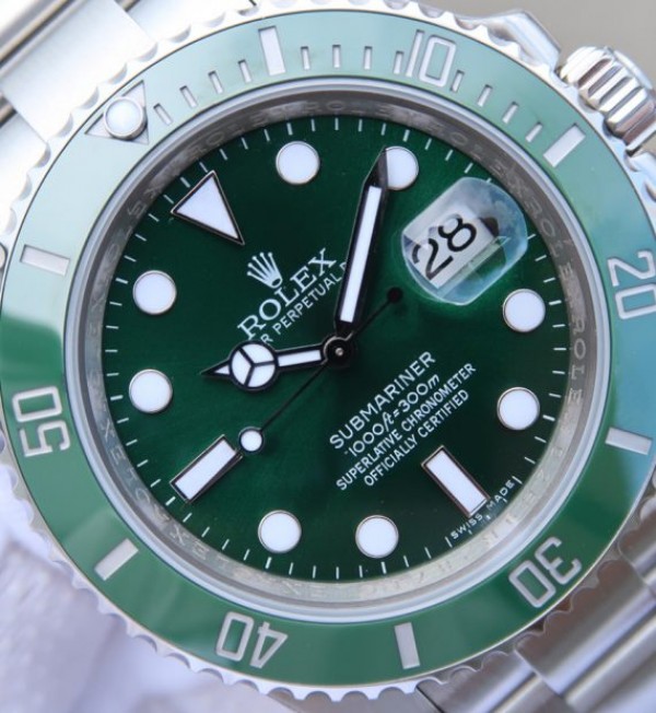 Replica Rolex Submariner 116610 LV Green Ceramic V7 Noob A3135