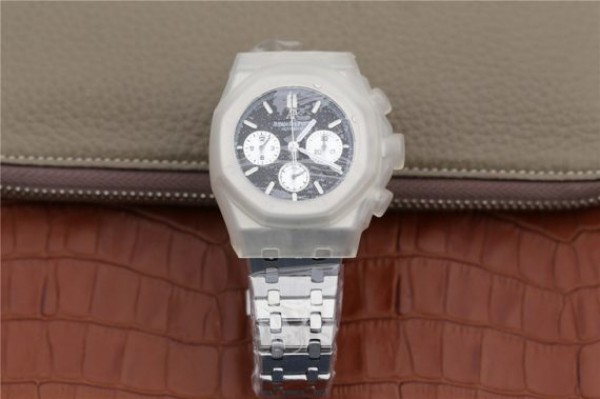 Replica Audemars Piguet Royal Oak Chronograph SS JHF Black/White Dial SS Bracelet A7750