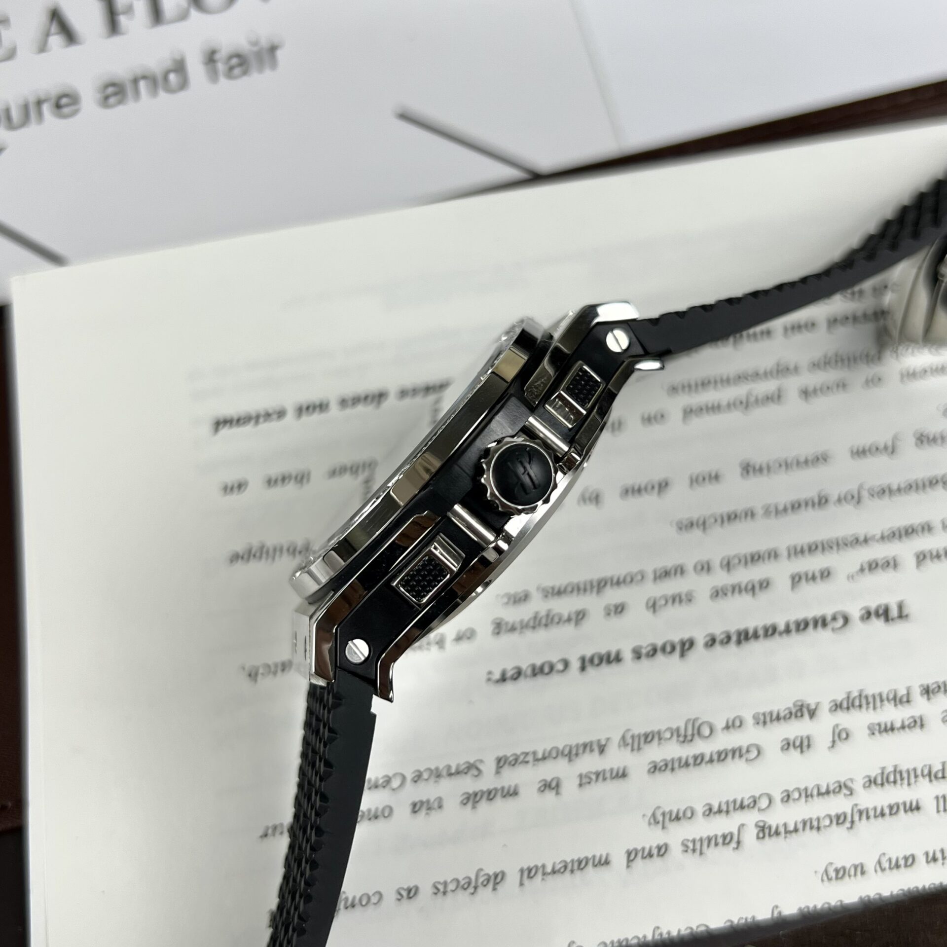 Hublot Replica Watch Big Bang Chronograph With Diamond Bezel 44mm