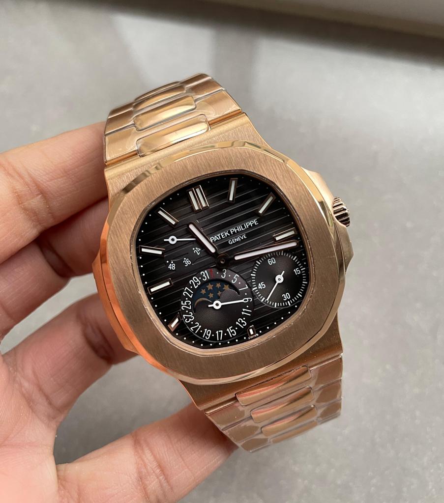 Replica PATEK PHILIPPE Nautilus Moon Phases 5712 RG Grey Dial on RG Bracelet PPF A240