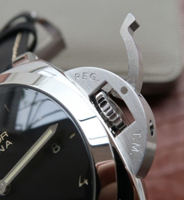 Replica Panerai XF PAM359 Black Leather Strap P.9000 Super Clone