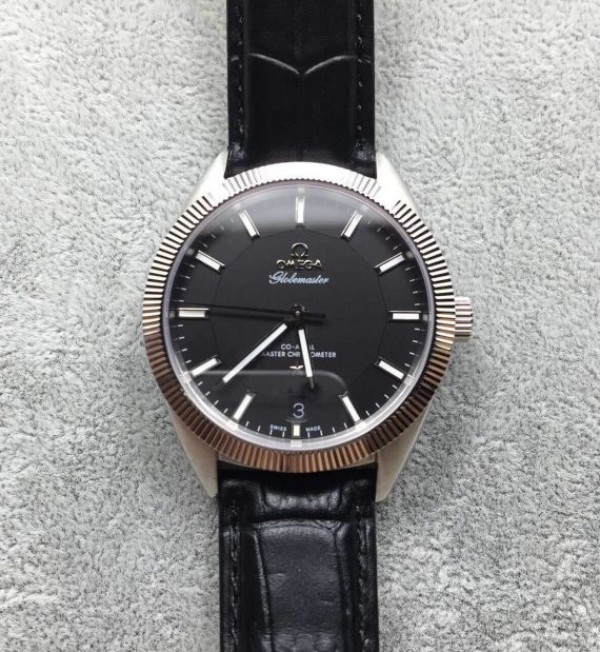 Replica Omega Globemaster Master Chronometer Black Dial Leather Strap