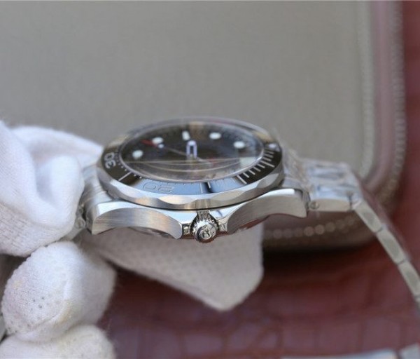 Replica Omega Seamaster 300M Chronometer SS  007  Limited Edition SS Bracelet A2824