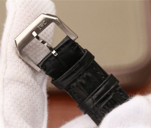 Replica IWC ZF Portuguese IW545407 Black Dial Leather Strap A6498