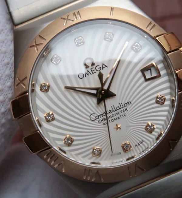 Replica Omega V6 Constellation 35mm YG Bezel White Textured Dial SS Bracelet A2500