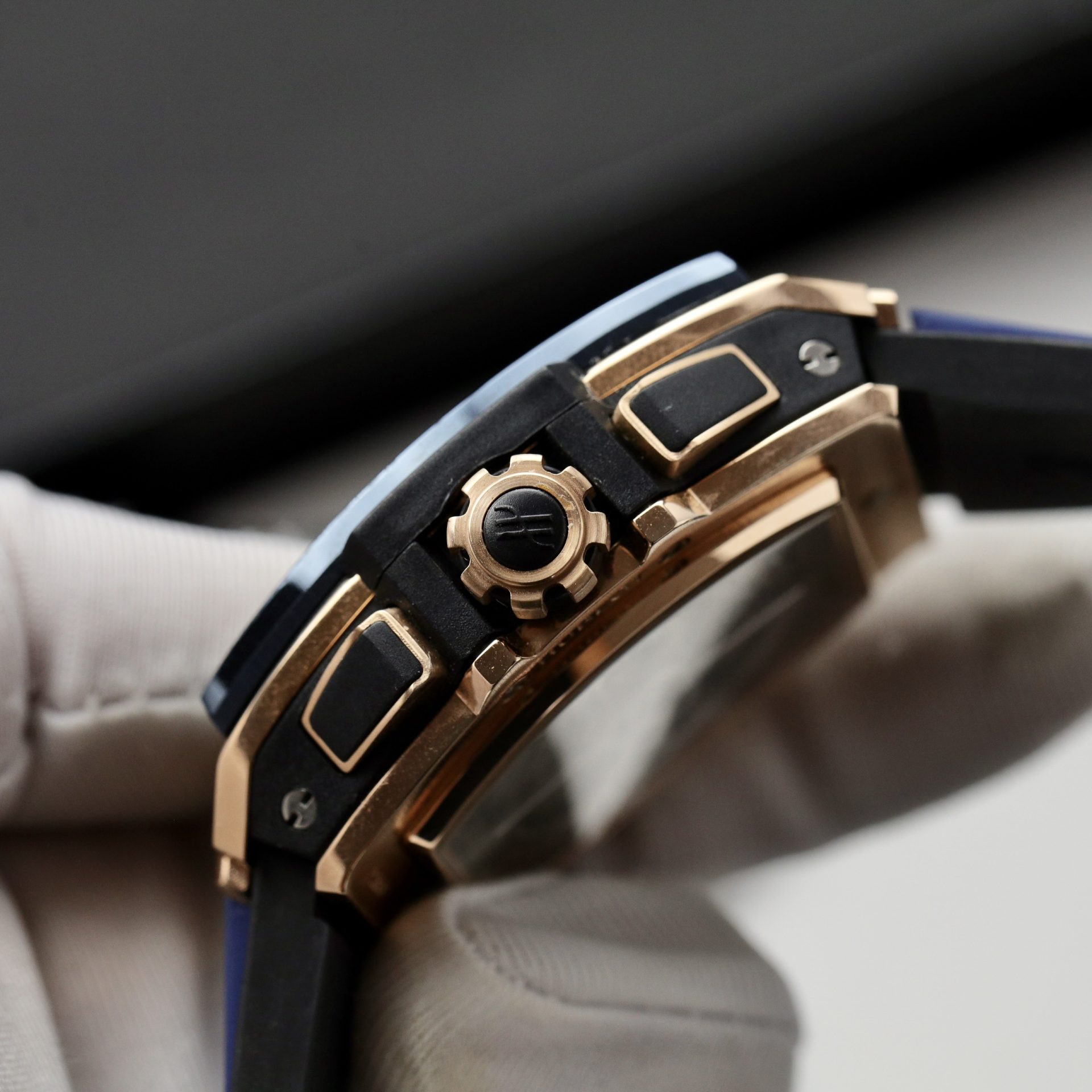 Hublot Replica Watches Spirit Of Big Bang King Gold Bezel Ceramic Blue 42mm