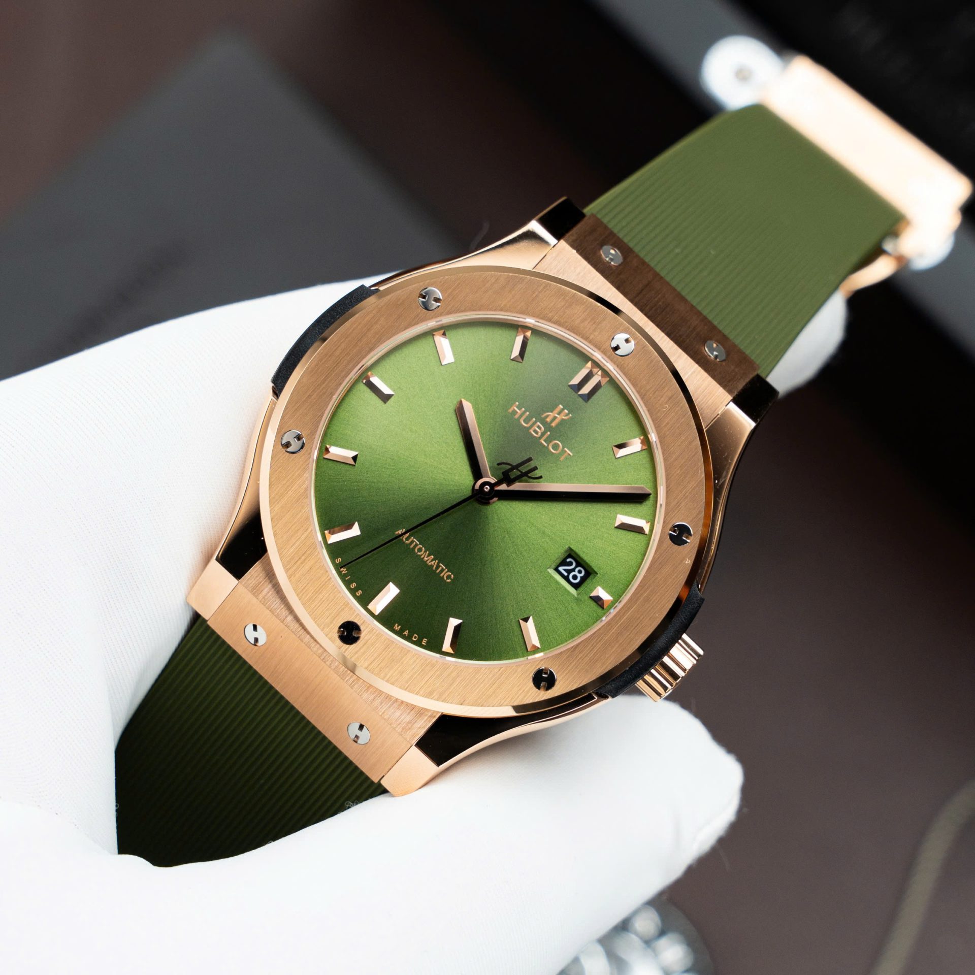 Hublot Best Replica Watch Classic Fusion King Gold Green Dial Movement SW300 Swiss Made 42mm