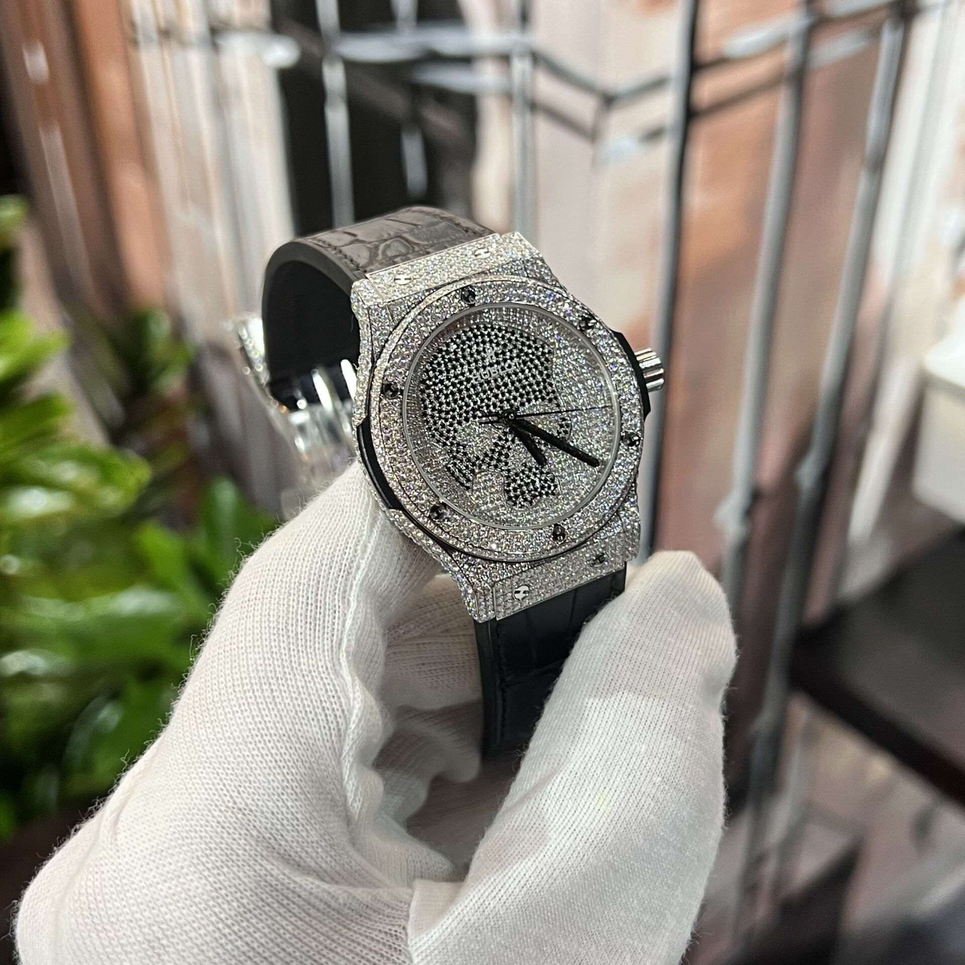Hublot Classic Fusion With Moissanite Replica Watch Leather Strap 42mm