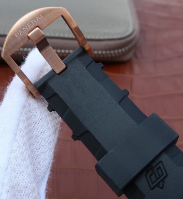 Replica Panerai ZF Luminor Submersible PAM684 RG Rubber Strap P.9010