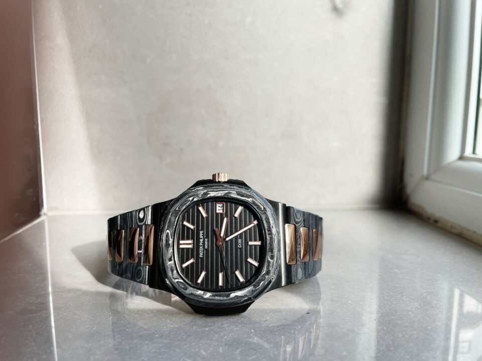 Replica PATEK PHILIPPE Nautilus 5711 DIW Carbon DIWF 1:1 Best Edition Black Textured Dial on Carbon/RG Bracelet 324CS