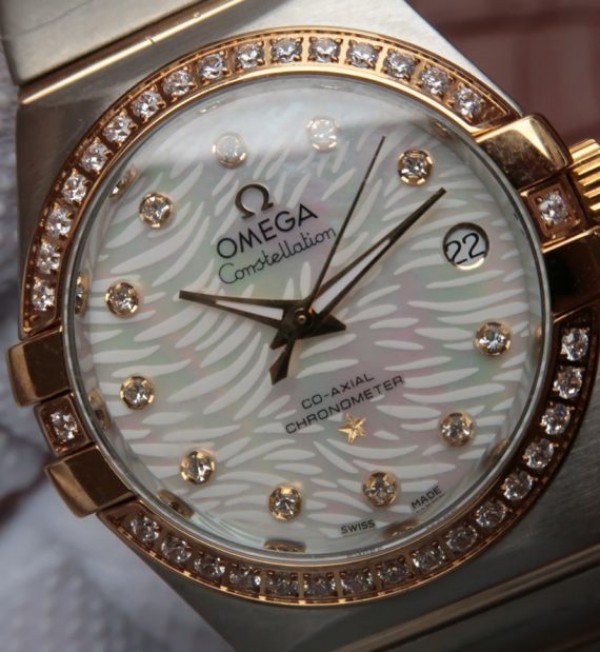 Replica Omega V6 Constellation 35mm SS White Dial Diamonds   Bezel Markers RG Bezel A2500