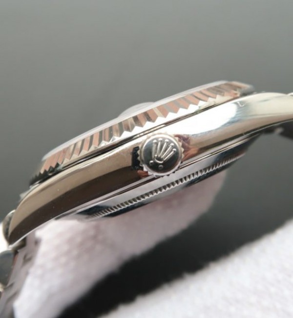 Replica Rolex Day-Date 40mm 228239 Noob Blue Dial SS President Bracelet A3255
