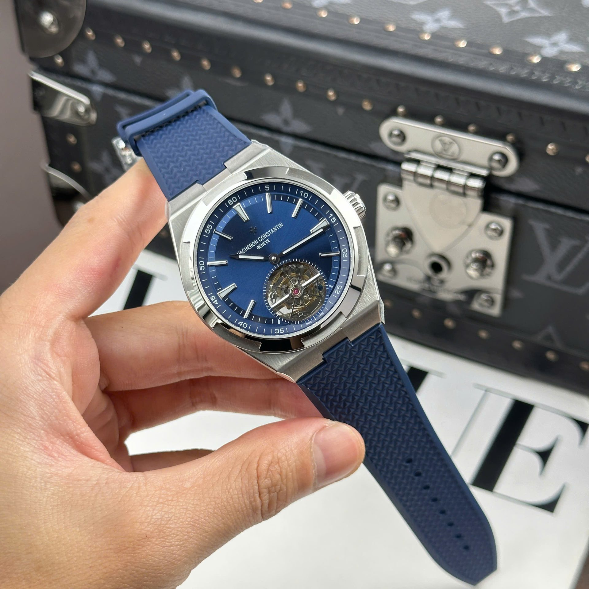 Vacheron Constantin Overseas 6000V Tourbillon Replica Watch Blue Dial 42.5mm