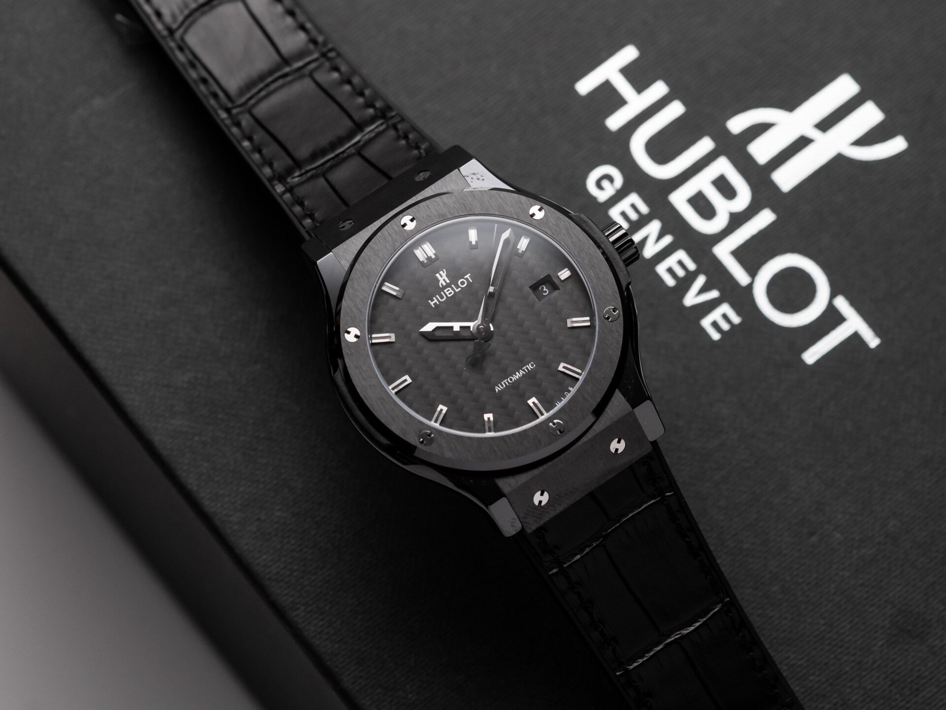 Hublot Classic Fusion Ceramic Carbon Dial Replica Watch Leather Strap GSF 42mm