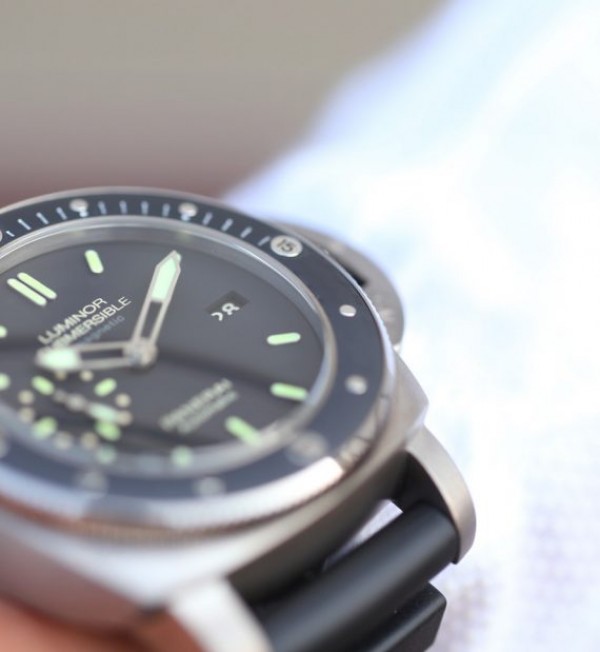 Replica Panerai VSF PAM389 Black Rubber Strap P.9000