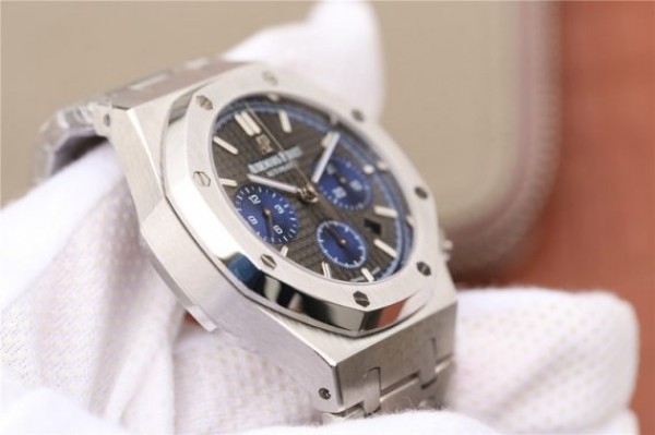 Replica Audemars Piguet Royal Oak Chronograph SS JHF Gray/Blue Dial SS Bracelet A7750