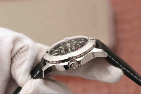 Replica Breitling Colt Automatic 44mm SS GF Black Textured Dial Black Leather Strap A2824