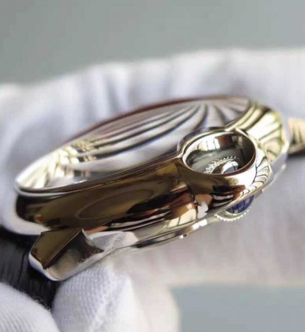 Replica Cartier Ballon Bleu Skeleton Tourbillon Black Dial Black Leather Strap