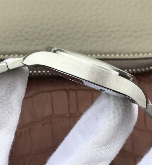 Replica IWC XF Mark XVIII IW3270 White Dial SS Bracelet A2892