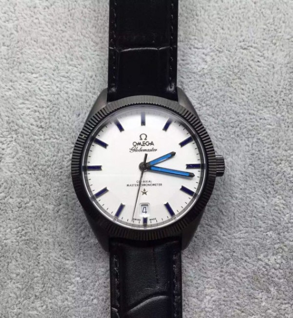 Replica Omega Globemaster Master DLC Blue Pointer White Dial Leather Strap A8900