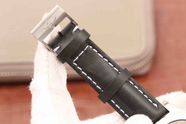 Replica Breitling Colt Automatic 44mm SS GF Black Textured Dial Black Leather Strap A2824