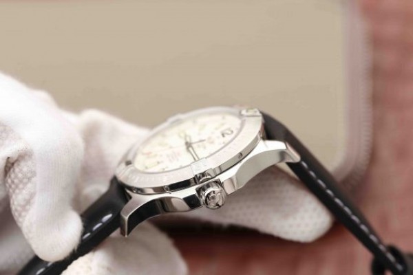 Replica Breitling Colt Automatic 44mm SS GF White Textured Dial on Black Leather Strap A2824