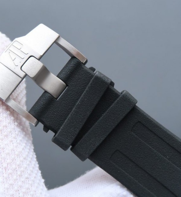 Replica Audemars Piguet JF Royal Oak Offshore Diver 15703 Black Dial Rubber Strap A3120