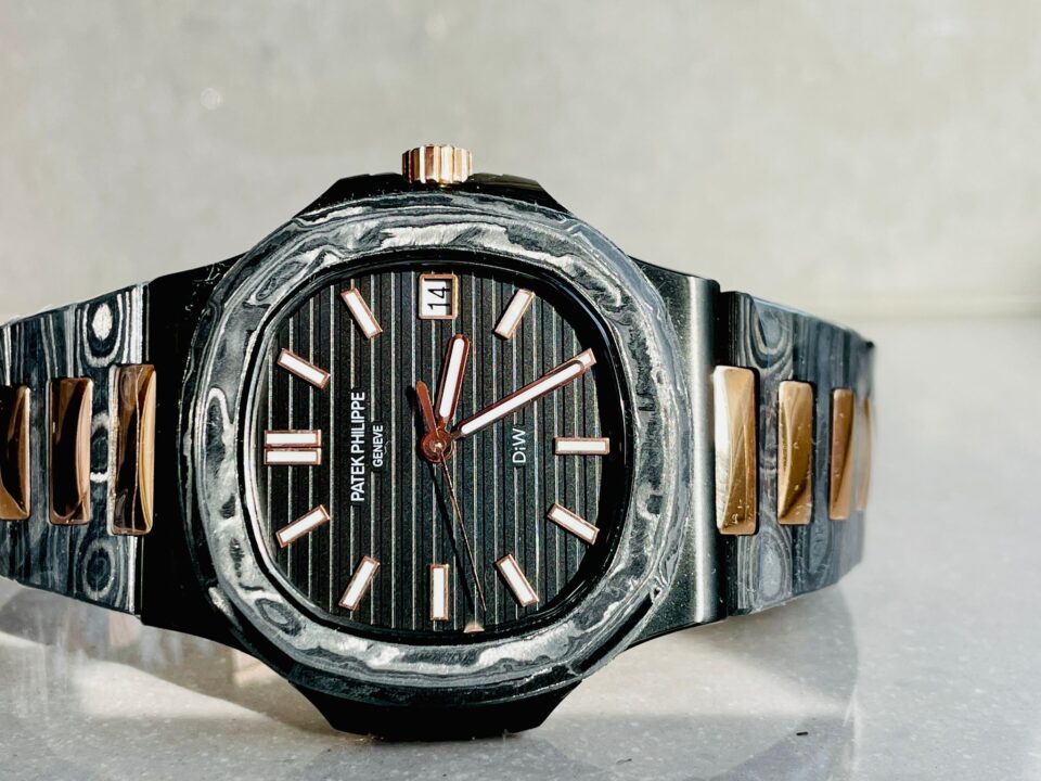 Replica PATEK PHILIPPE Nautilus 5711 DIW Carbon DIWF 1:1 Best Edition Black Textured Dial on Carbon/RG Bracelet 324CS