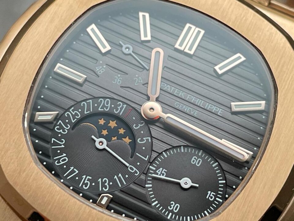 Replica PATEK PHILIPPE Nautilus Moon Phases 5712 RG Grey Dial on RG Bracelet PPF A240