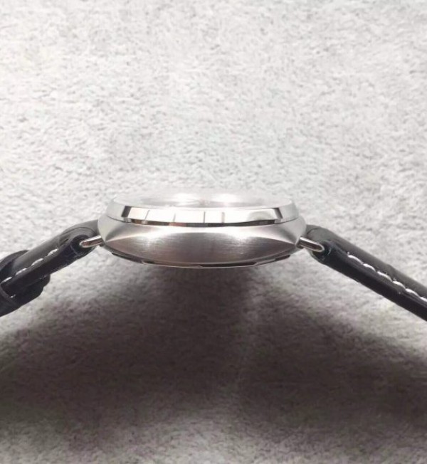 Replica Panerai XF PAM338 Radiomir Black Leather Strap P.999